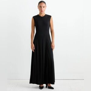 NOMIA NYC Designer Sz 12 Seamed Flared Maxi Dress in Black new without tag